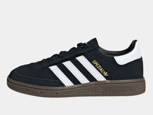 Schwarzer Adidas Schuh mit weißen Streifen und goldener "Spezial"-Prägung. Perfekt zum schnüren und loslegen!